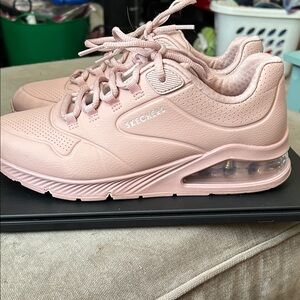 Skechers Women's Blush Sneakers